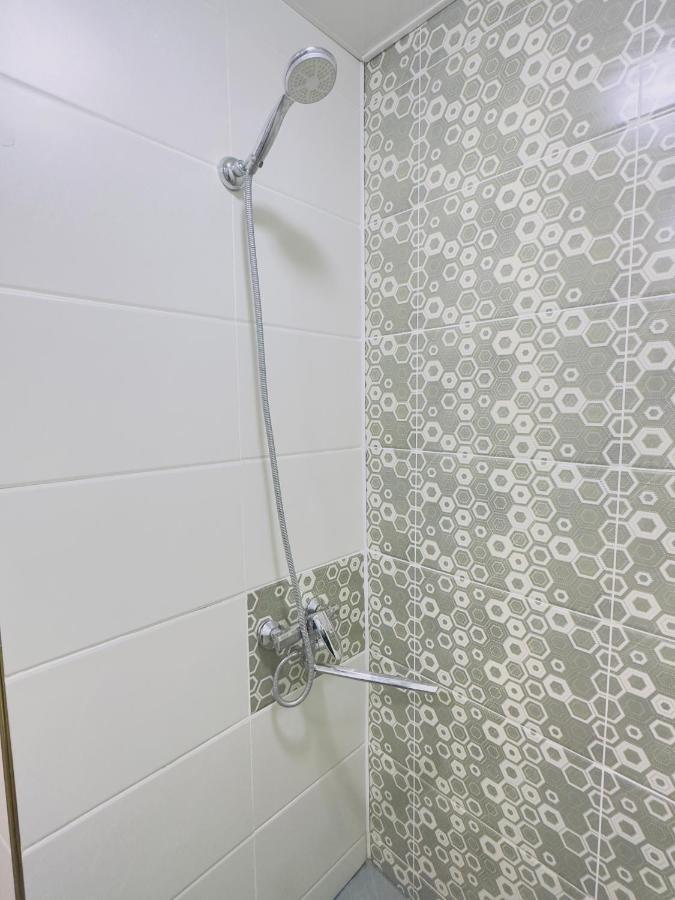 The Top Hostel Tashkent Luaran gambar